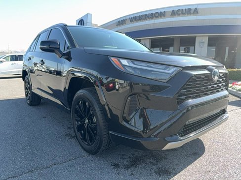 Used 2022 Toyota RAV4 SE w/ Convenience Package image 1