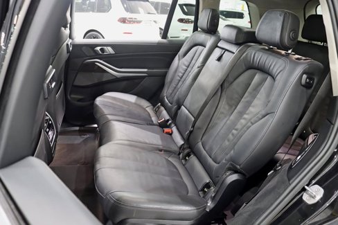 Used 2020 BMW X7 xDrive40i w/ Cold Weather Package image 31