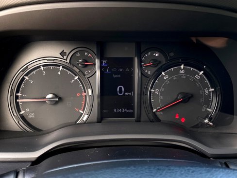 Used 2020 Toyota 4Runner SR5 image 23