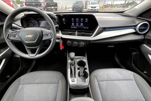 Used 2025 Chevrolet Trax LS image 15