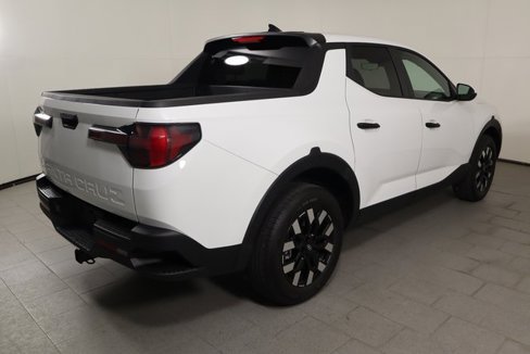 Used 2025 Hyundai Santa Cruz SE image 5