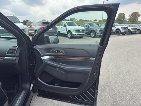 Certified 2018 Ford Explorer Limited w/ Equipment Group 301A image 15