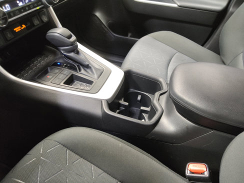 Used 2022 Toyota RAV4 XLE image 26