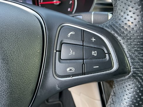 Used 2016 Mercedes-Benz GLC 300 4MATIC image 17