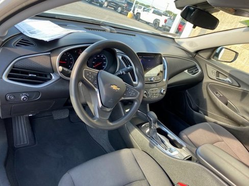 Used 2024 Chevrolet Malibu LT image 12