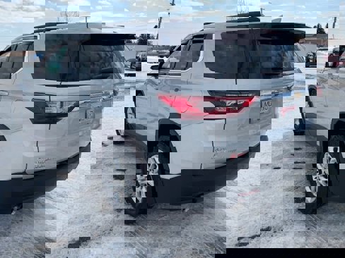 Used 2021 Chevrolet Traverse LT image 5
