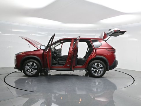 Used 2022 Nissan Rogue SV image 44