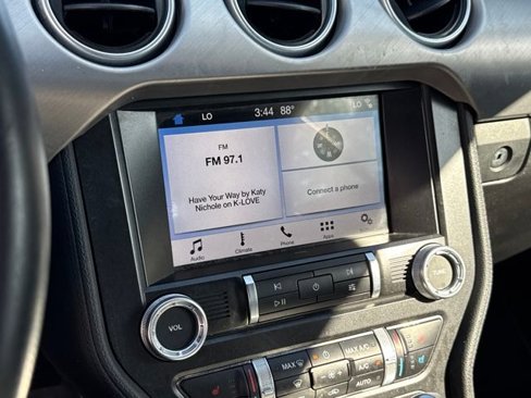 Used 2019 Ford Mustang Premium image 25