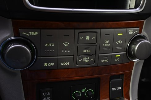 Used 2013 Toyota Highlander Limited image 32