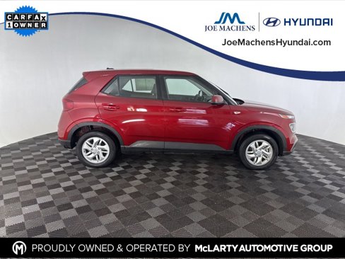 Used 2024 Hyundai Venue SE image 4