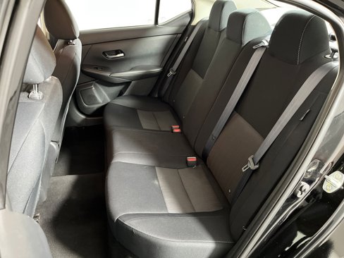 Used 2023 Nissan Sentra SV image 11