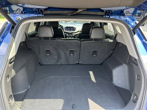 Used 2022 GMC Terrain SLT w/ LPO, Floor Liner Package image 8
