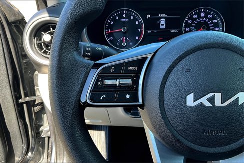 Used 2023 Kia Forte LXS image 10