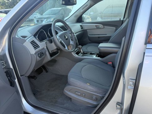 Used 2009 Chevrolet Traverse LT image 8