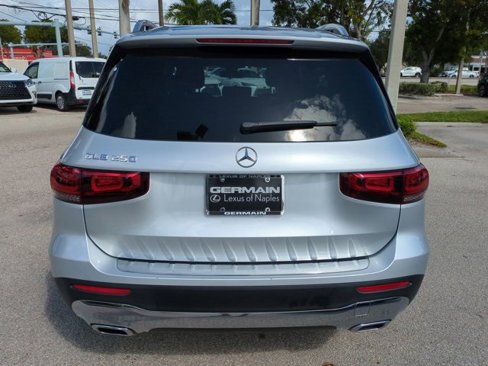 Used 2020 Mercedes-Benz GLB 250 image 4