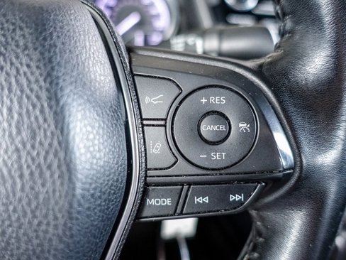 Used 2019 Toyota Camry SE image 7