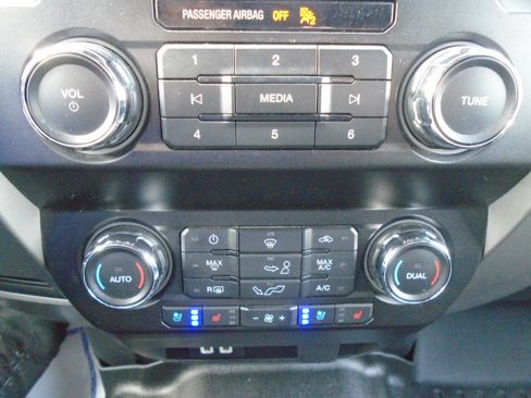 Used 2019 Ford F150 Lariat w/ Equipment Group 501A Mid image 16