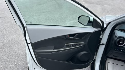 Used 2020 Hyundai Kona SEL image 10