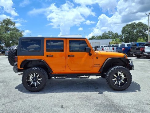 Used 2012 Jeep Wrangler Unlimited Sport w/ Connectivity Group image 8
