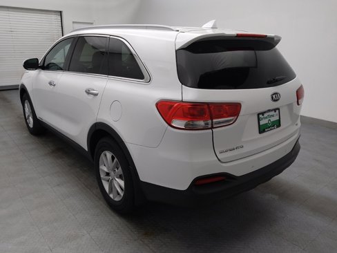 Used 2017 Kia Sorento LX w/ LX V6 Convenience Package image 5