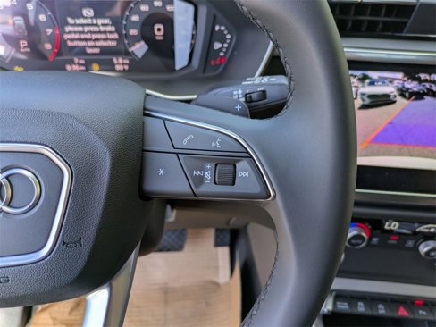 New 2025 Audi Q3 2.0T Premium image 12