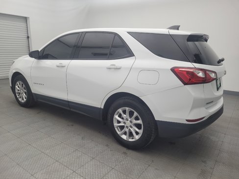 Used 2019 Chevrolet Equinox LS w/ LS Convenience Package image 3