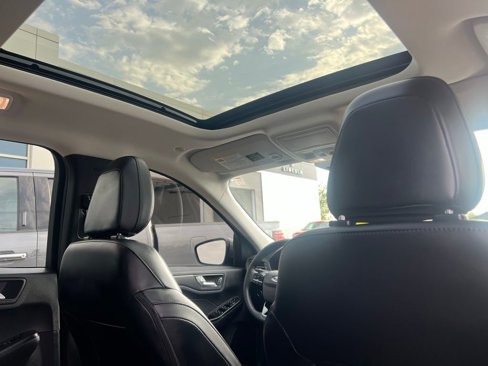 Used 2024 Ford Escape SE image 31