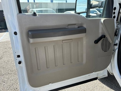 Used 2010 Ford F550 2WD Regular Cab Super Duty image 23