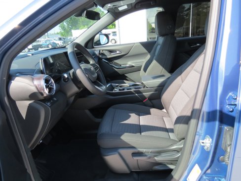New 2026 Chevrolet Equinox LT image 12