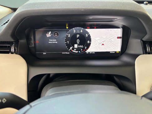 New 2025 Land Rover Discovery Sport S image 20