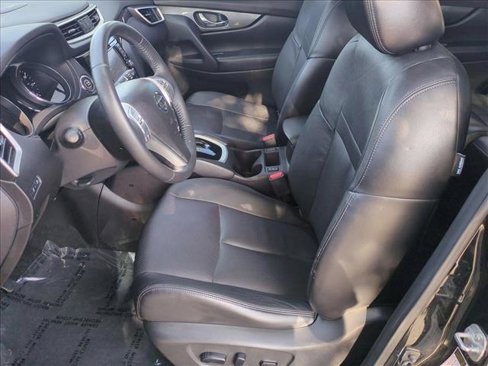 Used 2015 Nissan Rogue SL image 16