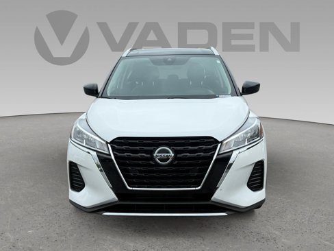 Used 2021 Nissan Kicks SV image 30