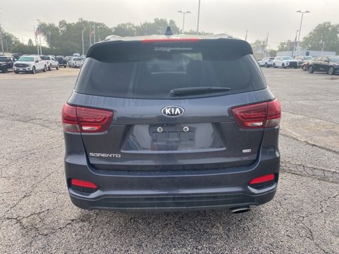 Used 2019 Kia Sorento LX w/ LX Convenience Package image 6
