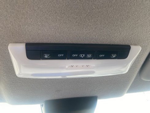 Used 2024 Nissan Kicks S image 25