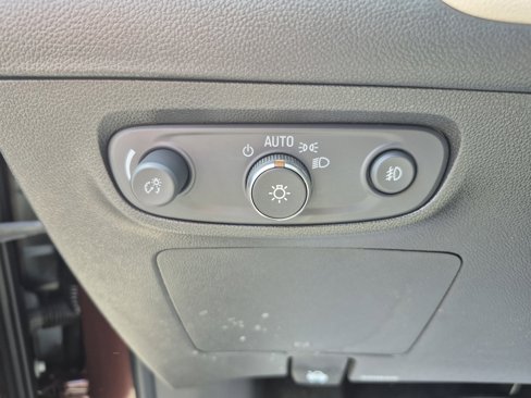 Used 2022 Buick Encore GX Preferred w/ Cold Weather Comfort Package image 24