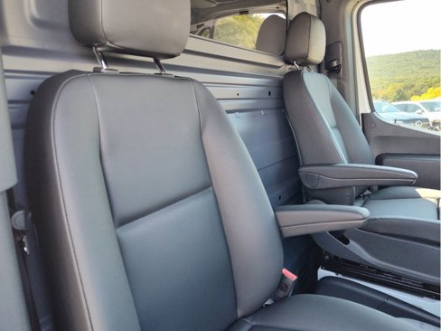 New 2024 Mercedes-Benz Sprinter 2500 image 17