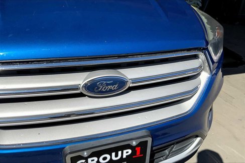 Certified 2018 Ford Escape SEL image 28