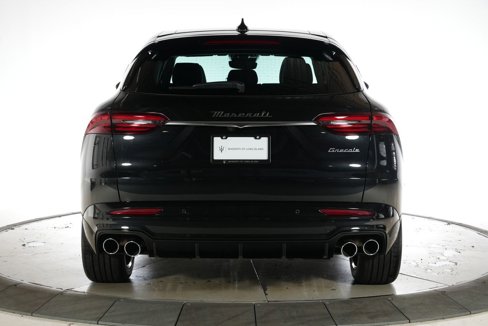 New 2025 Maserati Grecale GT image 4