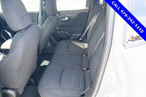 Used 2020 Jeep Renegade Latitude image 29