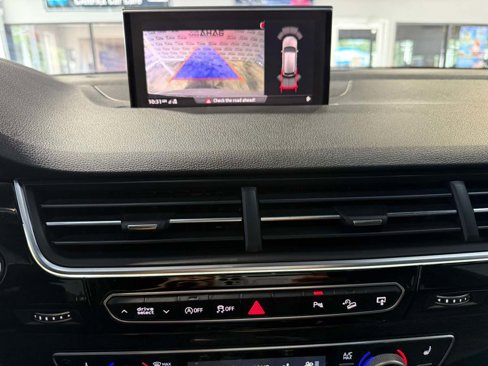 Used 2017 Audi Q7 3.0T Premium Plus image 30