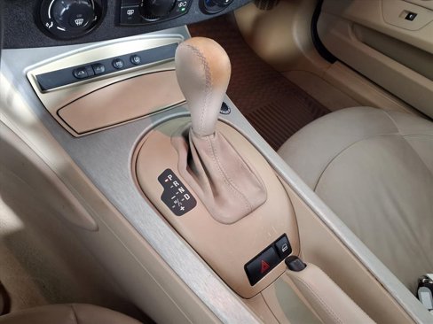 Used 2005 BMW Z4 2.5i image 14