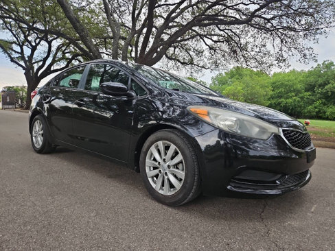 Used 2016 Kia Forte LX w/ LX Popular Plus Package image 2