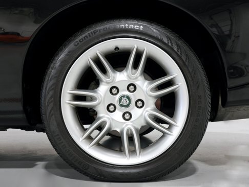 Used 2001 Jaguar XK8 Convertible image 10