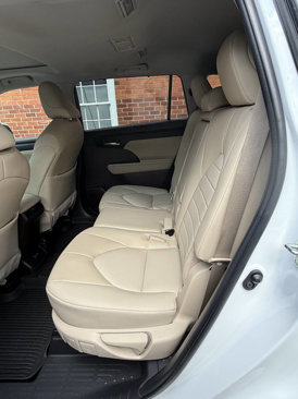 Used 2022 Toyota Highlander XLE image 6