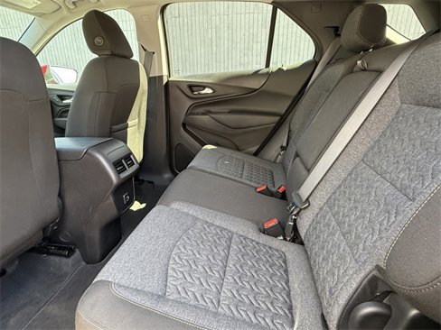 Used 2024 Chevrolet Equinox LT image 18