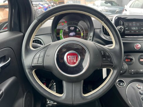 Used 2018 FIAT 500 e w/ Esport Package image 12