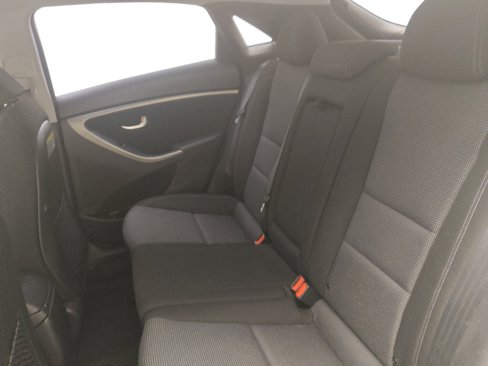 Used 2016 Hyundai Elantra GT image 18