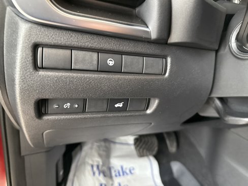 Used 2021 Nissan Rogue SV w/ Premium Package image 25