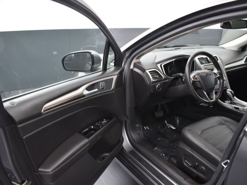 Used 2014 Ford Fusion Energi SE image 8