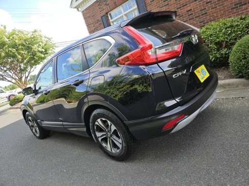 Used 2017 Honda CR-V LX image 3